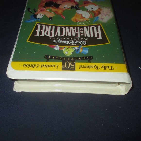 Walt Disney's Fun and Fancy Free (VHS, 1997) 50th Anniversary Clamshell Case - Picture 3 of 6